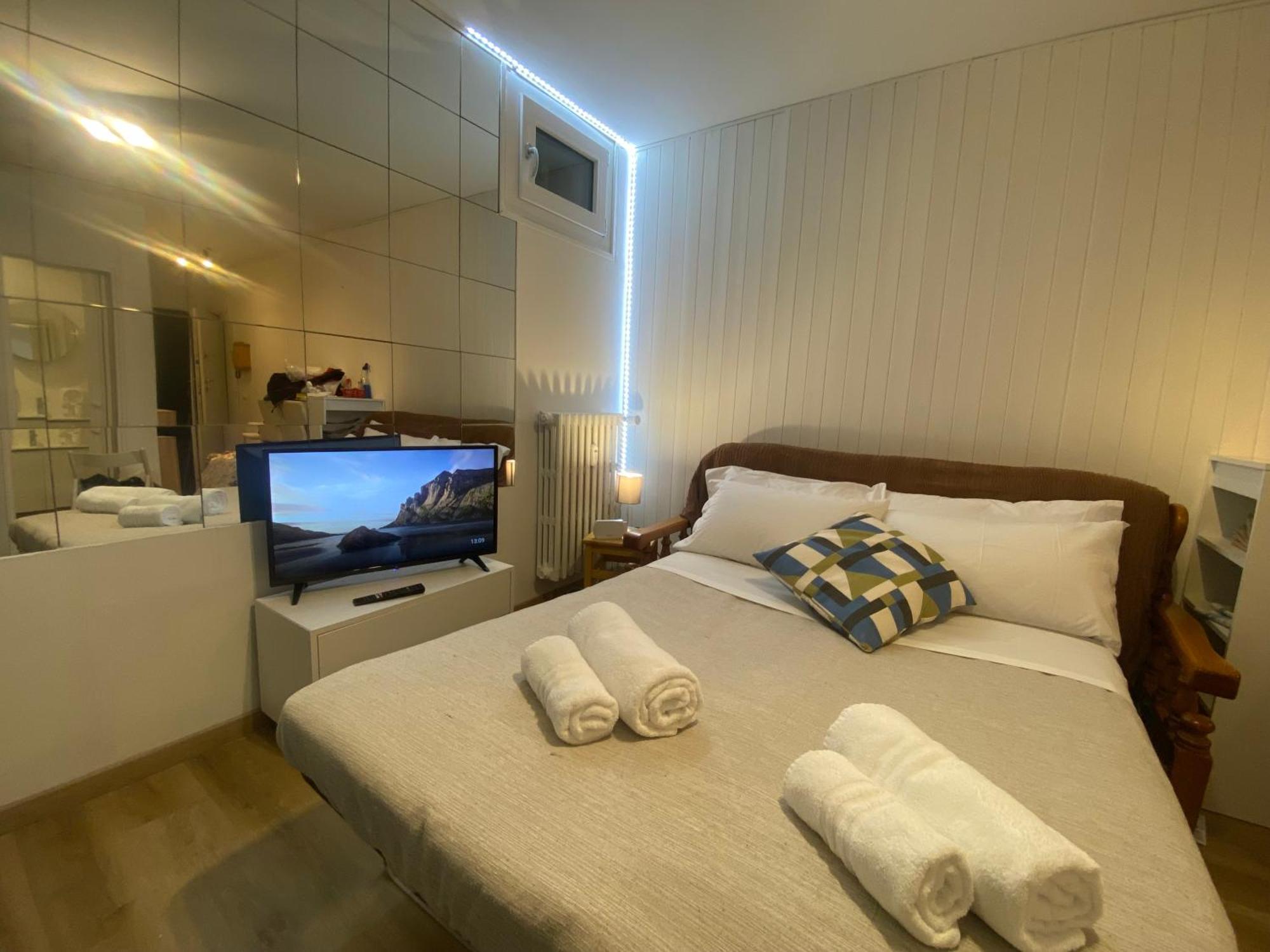 Alpine Nest With Swimmingpool Apartment Moggio  Luaran gambar